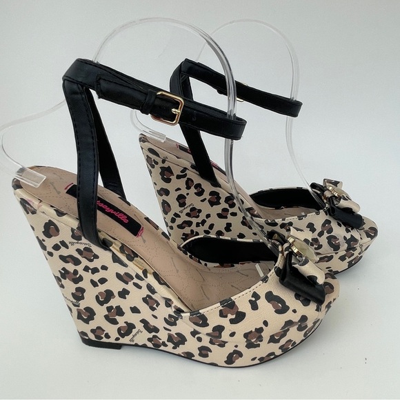 Betsey Johnson High Heels - Picture 1 of 10